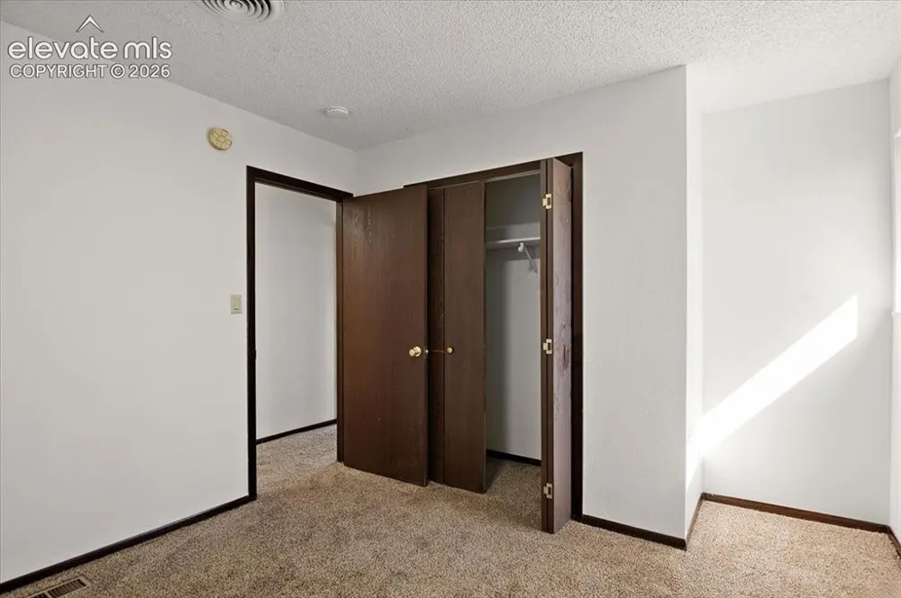 208 Starlite Drive Pueblo, CO 81005
