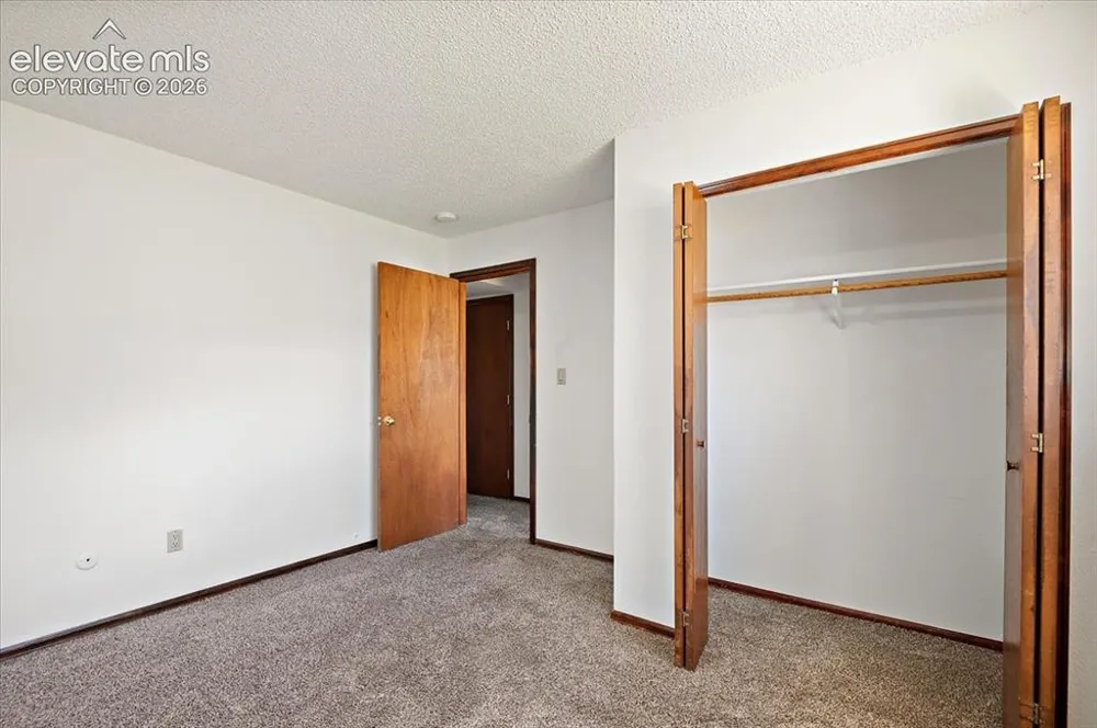 208 Starlite Drive Pueblo, CO 81005