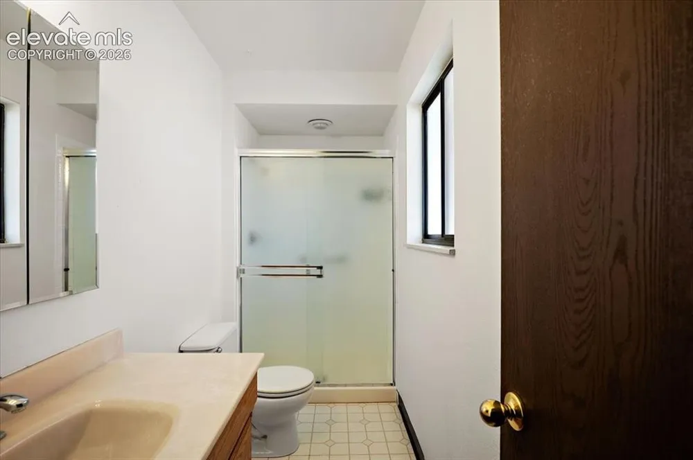 208 Starlite Drive Pueblo, CO 81005