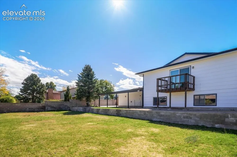 208 Starlite Drive Pueblo, CO 81005