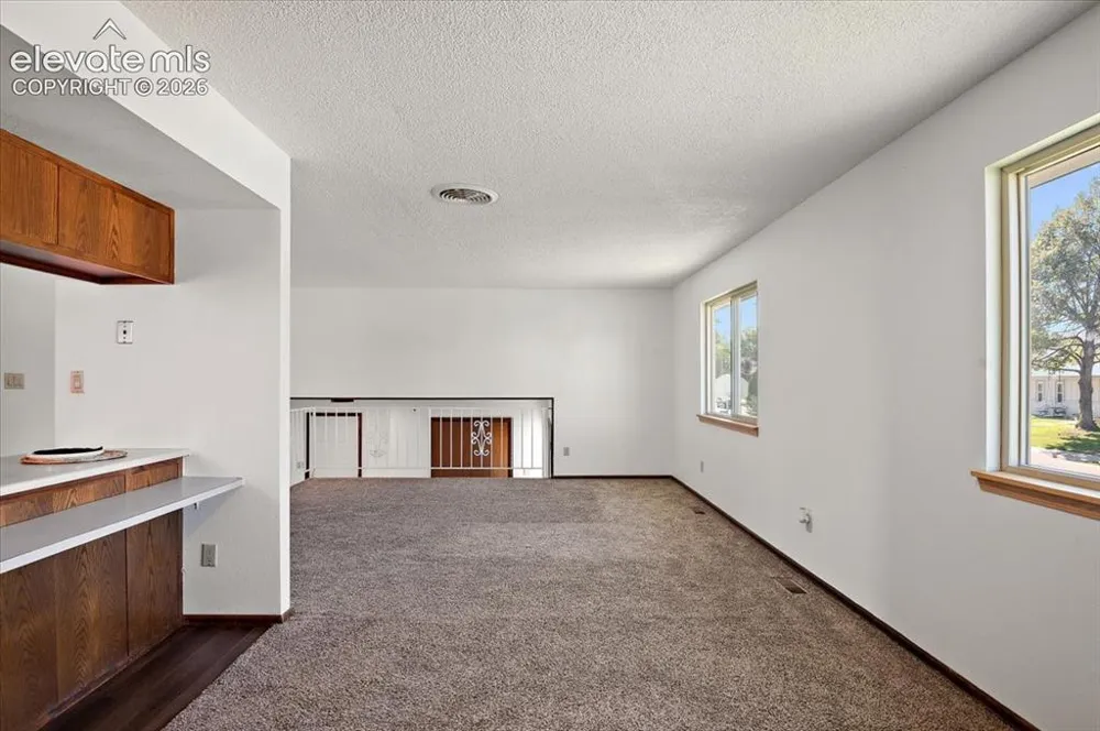 208 Starlite Drive Pueblo, CO 81005