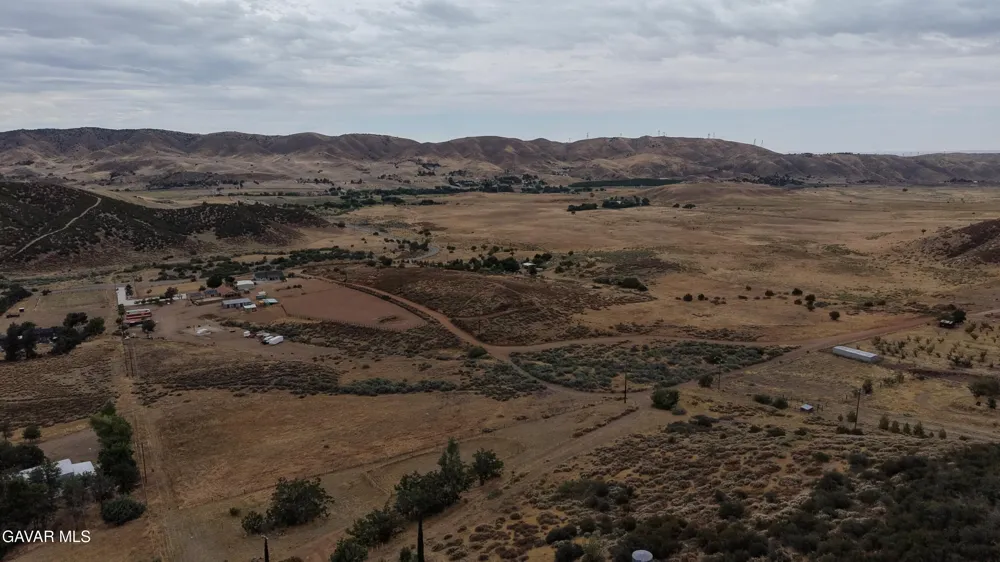 38936 Rogers Creek Road Leona Valley, CA 93551