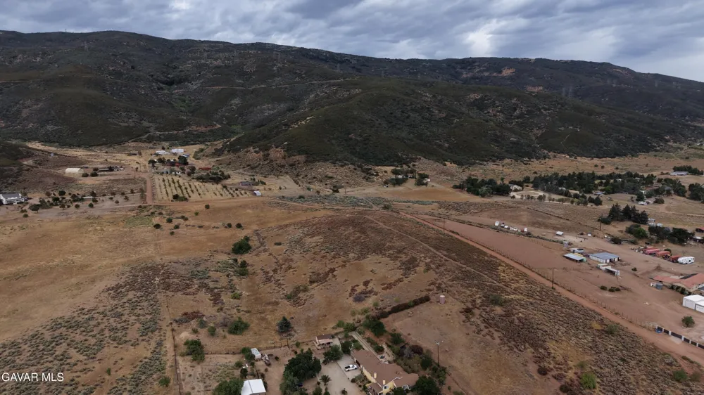 38936 Rogers Creek Road Leona Valley, CA 93551