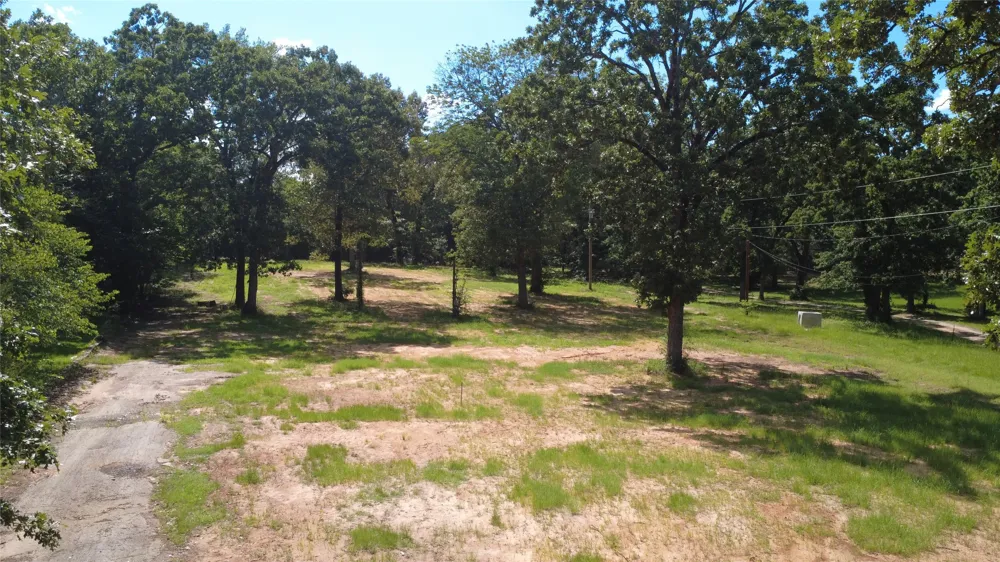 4044 Oakridge Circle Malakoff, TX 75148