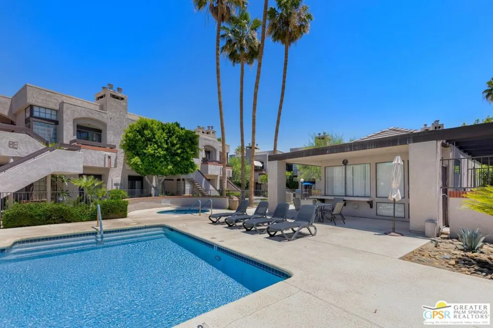 2601 S Broadmoor Drive #22 Palm Springs, CA 92264