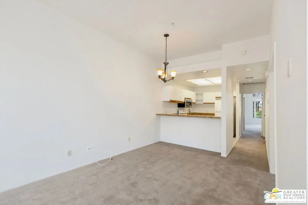 2601 S Broadmoor Drive #22 Palm Springs, CA 92264