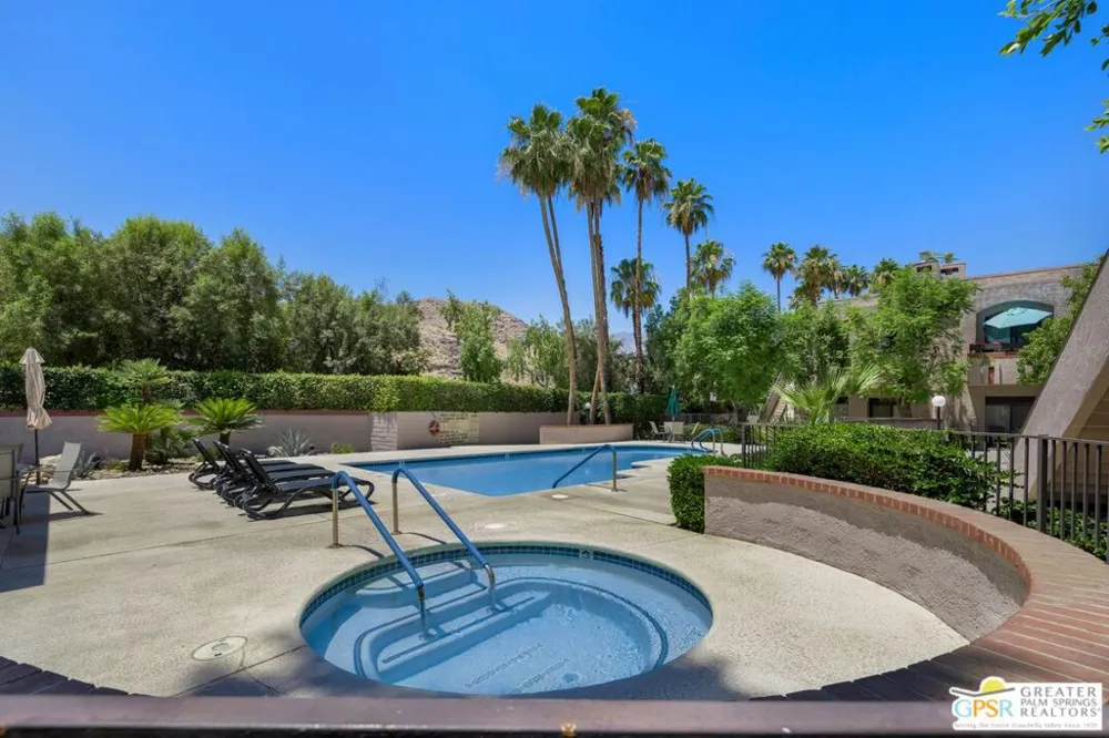 2601 S Broadmoor Drive #22 Palm Springs, CA 92264