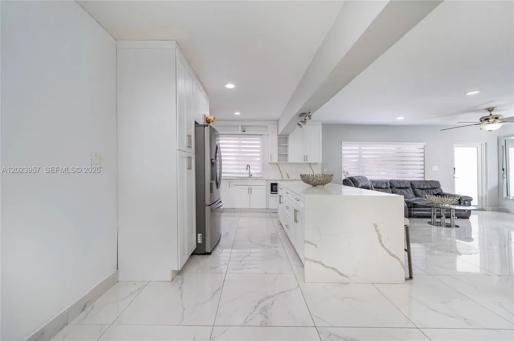 228 W 18th St Hialeah, FL 33010