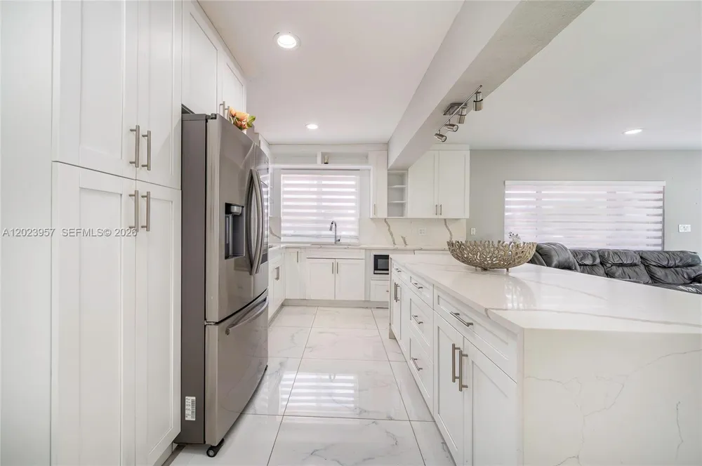 228 W 18th St Hialeah, FL 33010