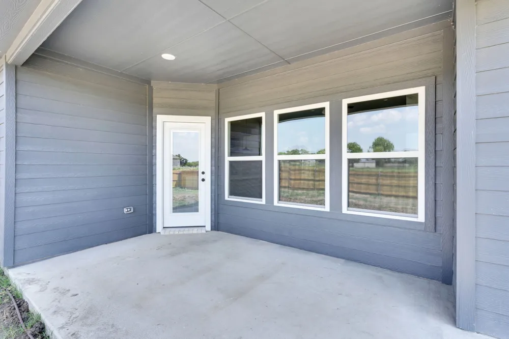 350 E Lamar Street Palmer, TX 75152