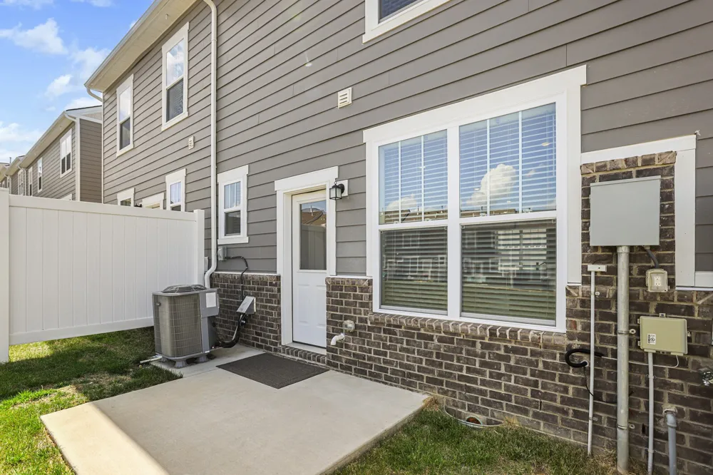 2719 Fordham St Columbia, TN 38401