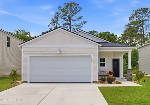 502 Ladyfish Loop NW