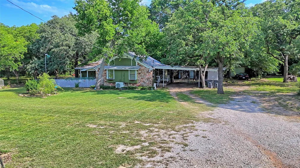 140 Elm Road Nocona, TX 76255