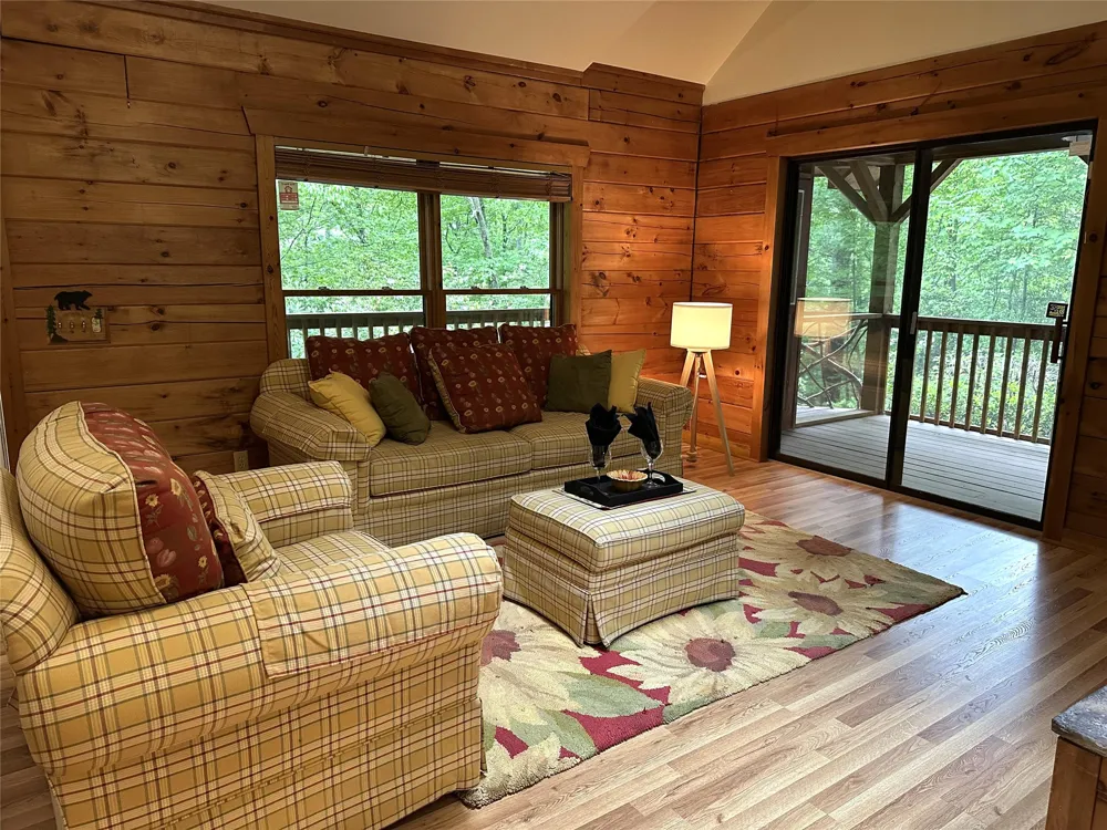 142 Golden Mist Court Sapphire, NC 28774