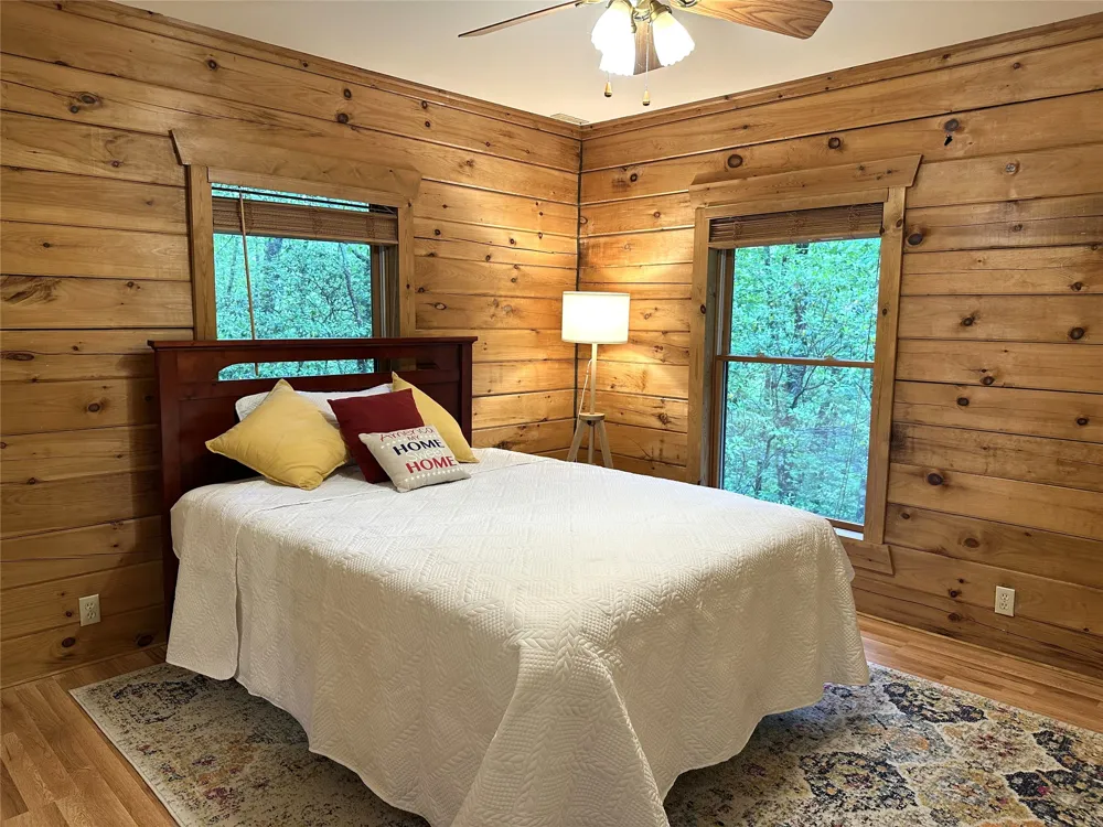 142 Golden Mist Court Sapphire, NC 28774