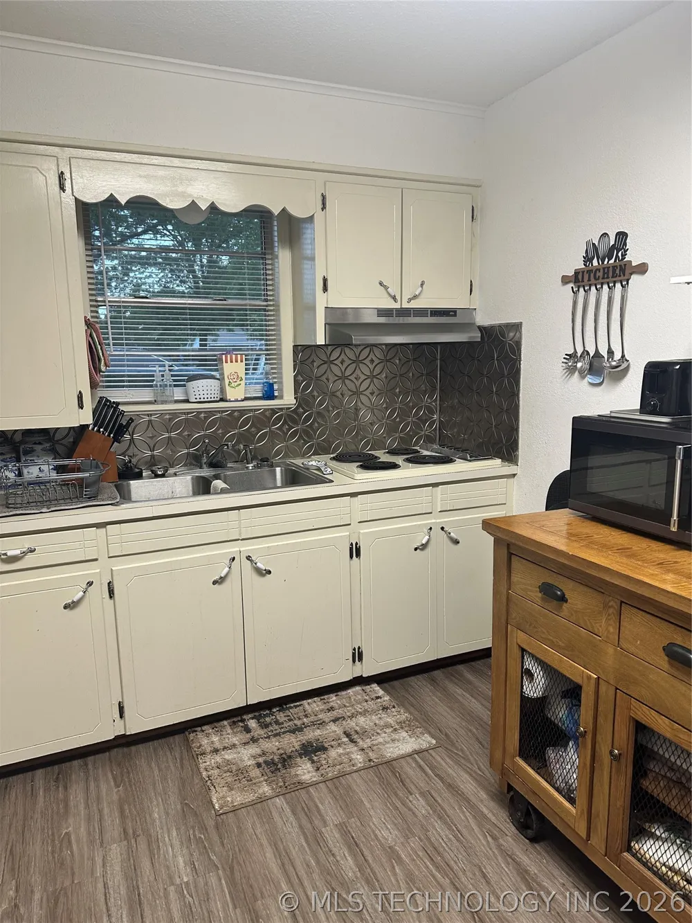 209 May Street Calera, OK 74730
