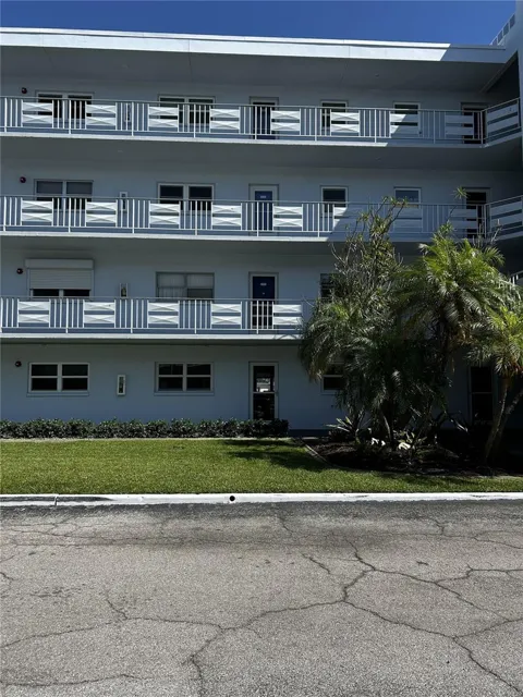 5555 GULF BOULEVARD #310