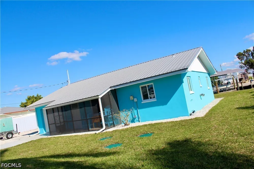 Sanderling Court St James City, FL 33956