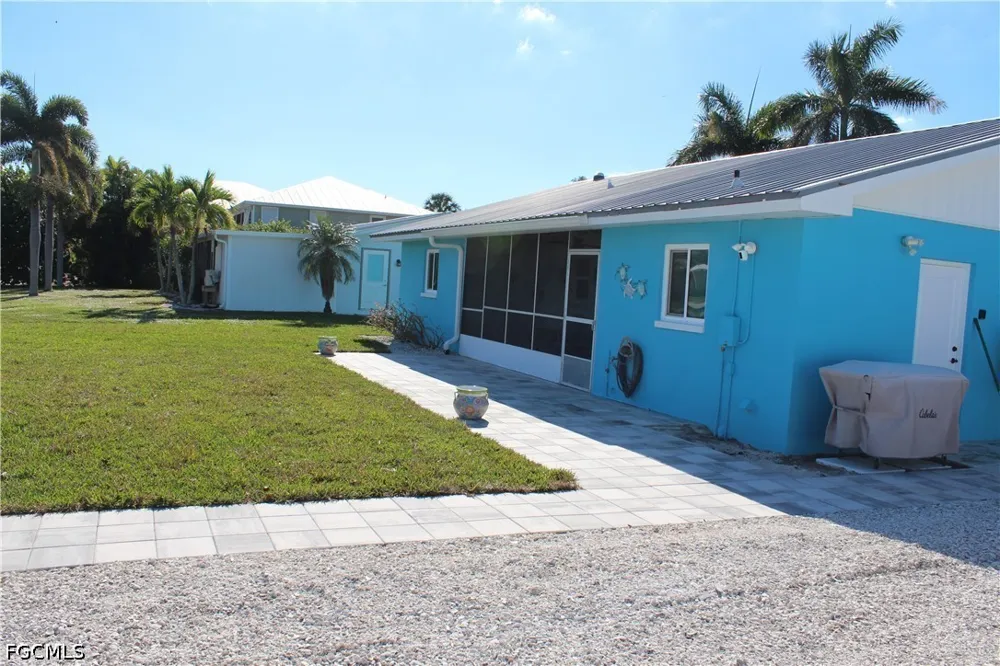 Sanderling Court St James City, FL 33956