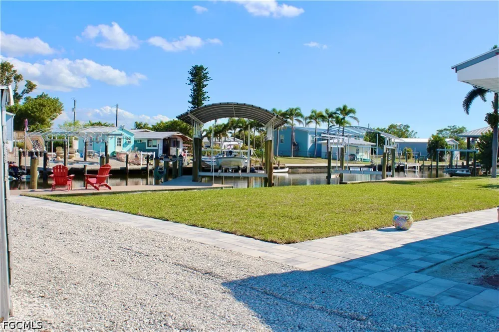 Sanderling Court St James City, FL 33956