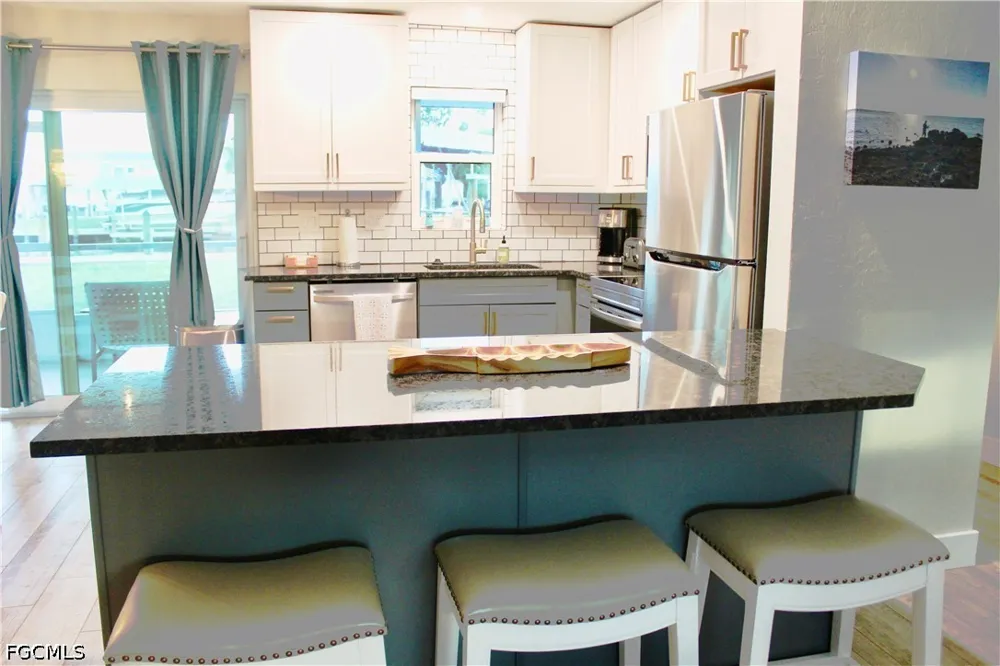 Sanderling Court St James City, FL 33956