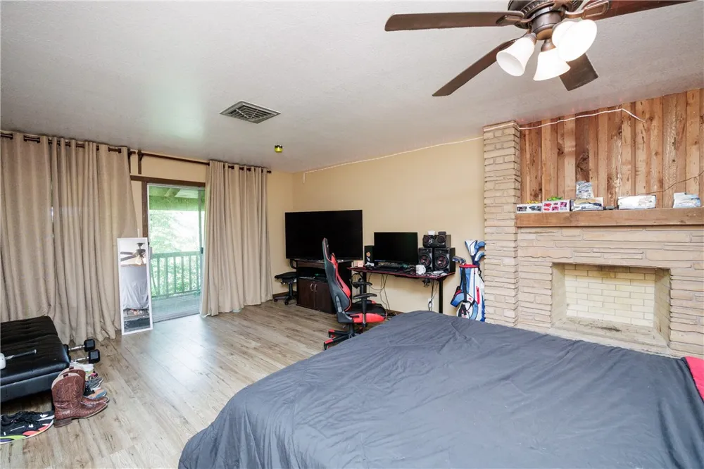 5335 E Riverview Drive Robstown, TX 78380