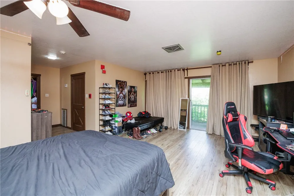 5335 E Riverview Drive Robstown, TX 78380