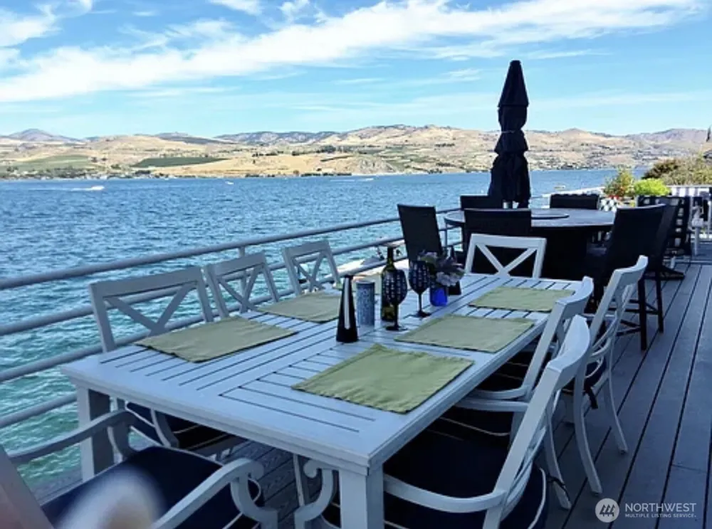 2685 S Lakeshore Road Chelan, WA 98816