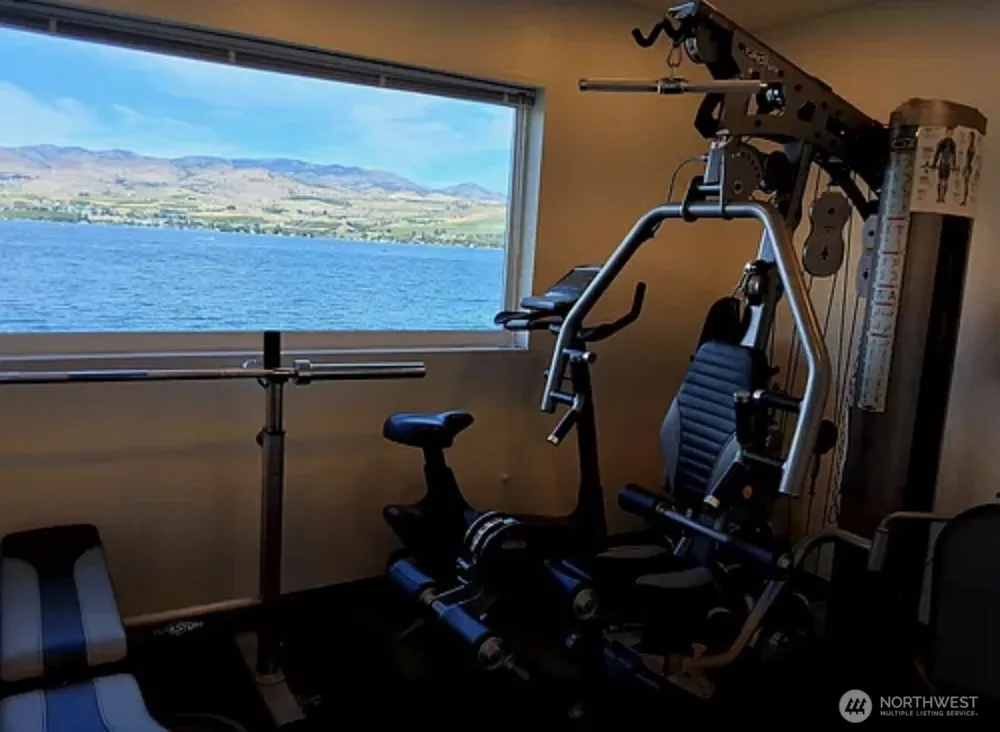 2685 S Lakeshore Road Chelan, WA 98816