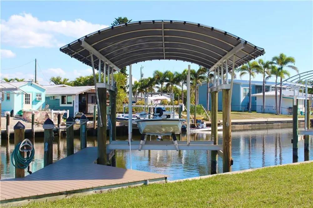 2744 Sanderling Court St. James City, FL 33956