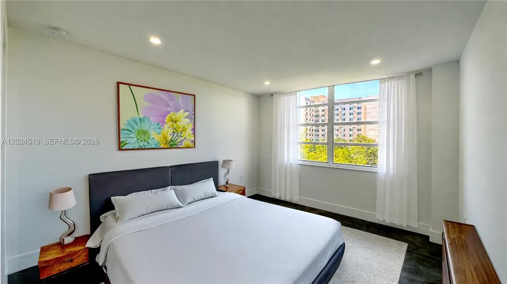 2780 NE 183rd St #701 Aventura, FL 33160