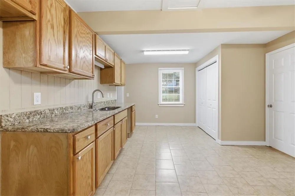 305 Grove Avenue SE Lindale, GA 30147