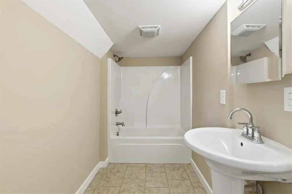 305 Grove Avenue SE Lindale, GA 30147