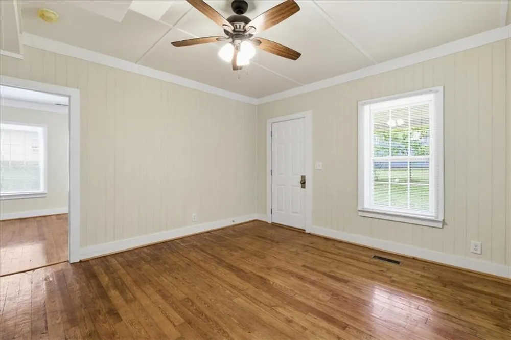 305 Grove Avenue SE Lindale, GA 30147