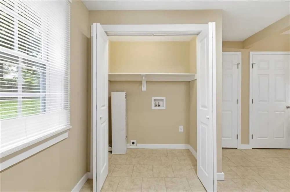 305 Grove Avenue SE Lindale, GA 30147