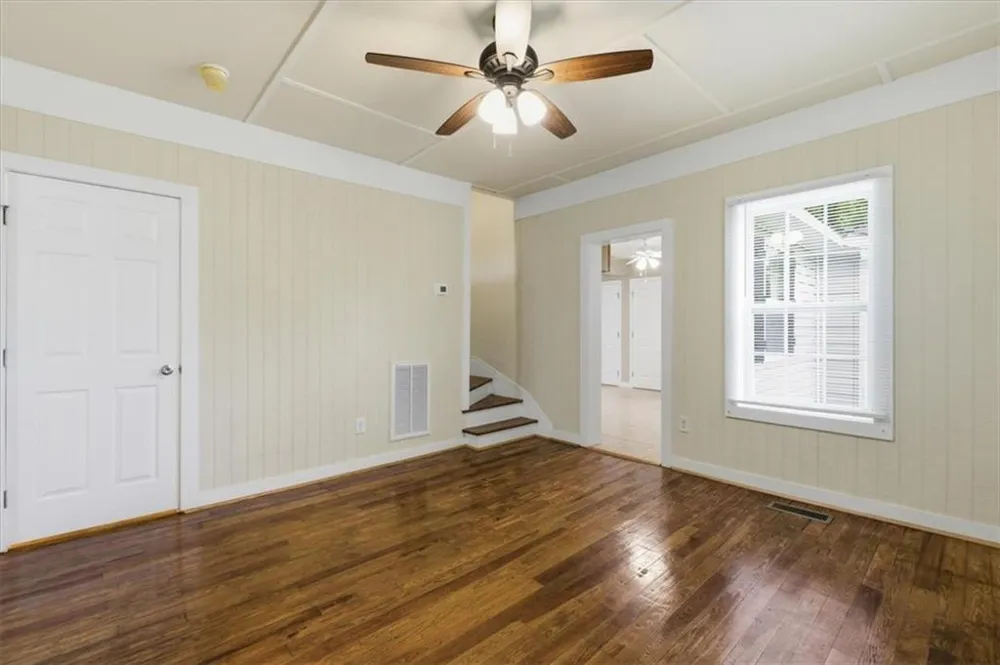 305 Grove Avenue SE Lindale, GA 30147