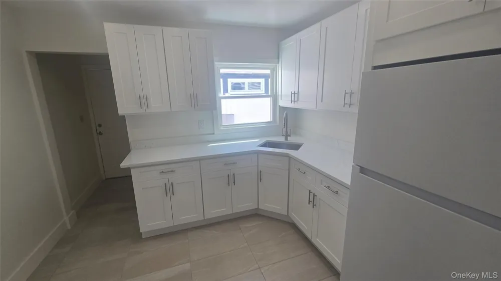 724 E Park Avenue Long Beach, NY 11561