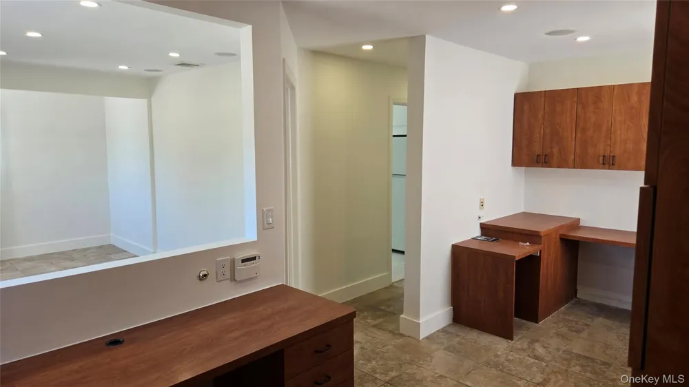 724 E Park Avenue Long Beach, NY 11561