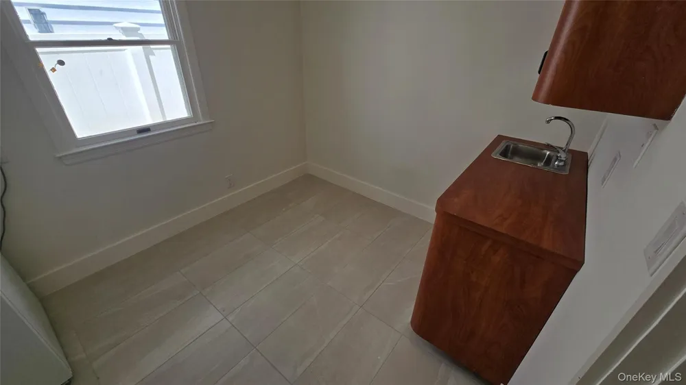 724 E Park Avenue Long Beach, NY 11561