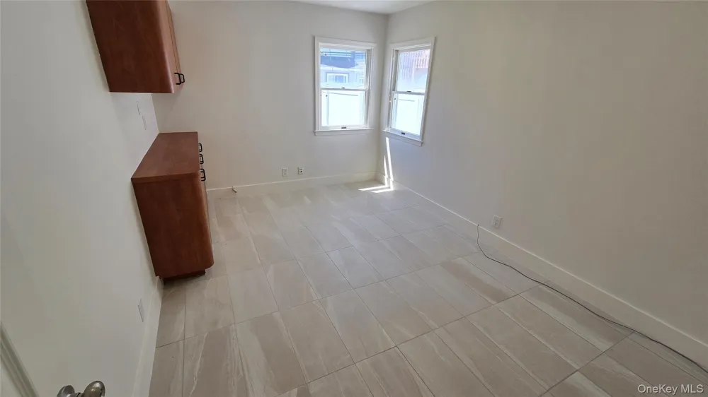 724 E Park Avenue Long Beach, NY 11561