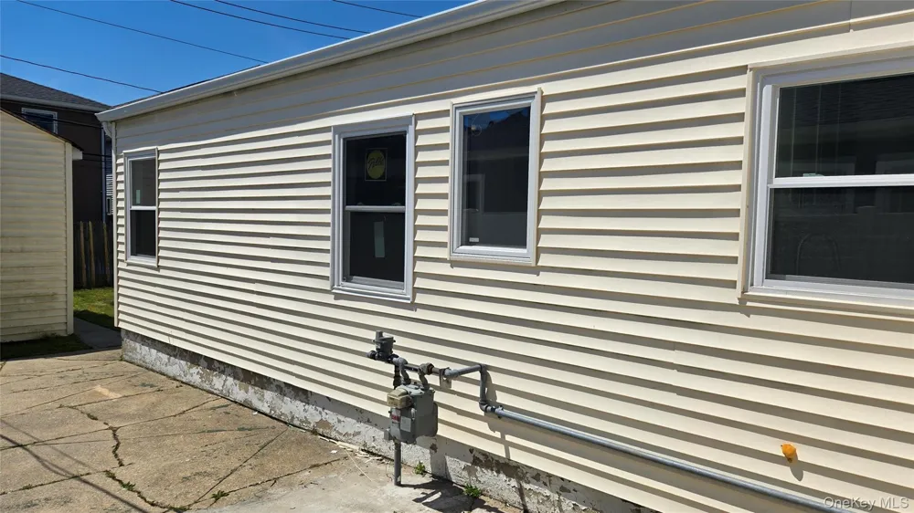 724 E Park Avenue Long Beach, NY 11561