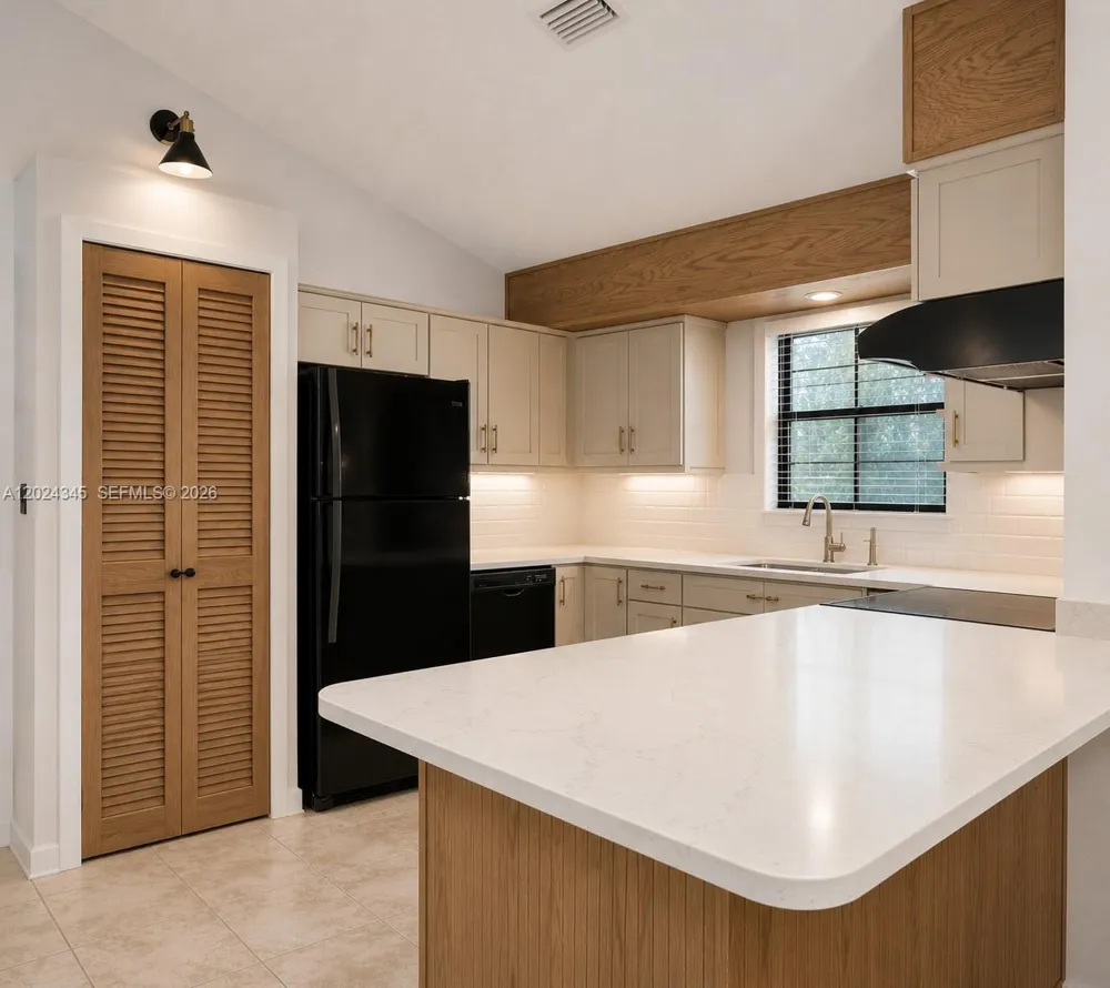 112 SE Vin Rose Cir Palm Bay, FL 32909