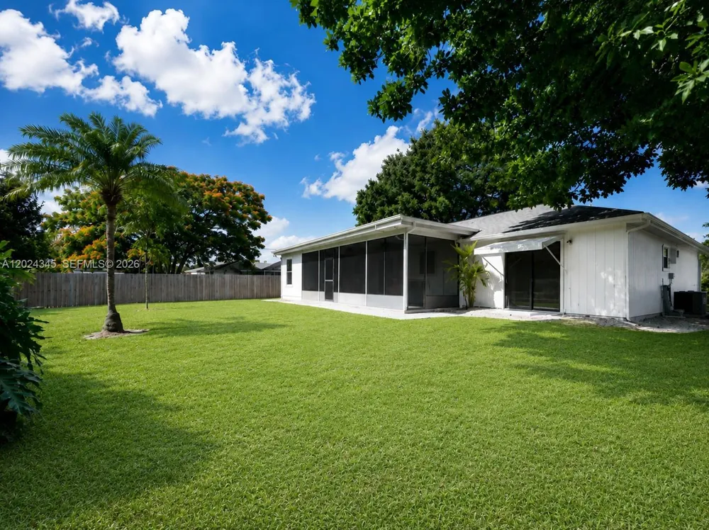 112 SE Vin Rose Cir Palm Bay, FL 32909