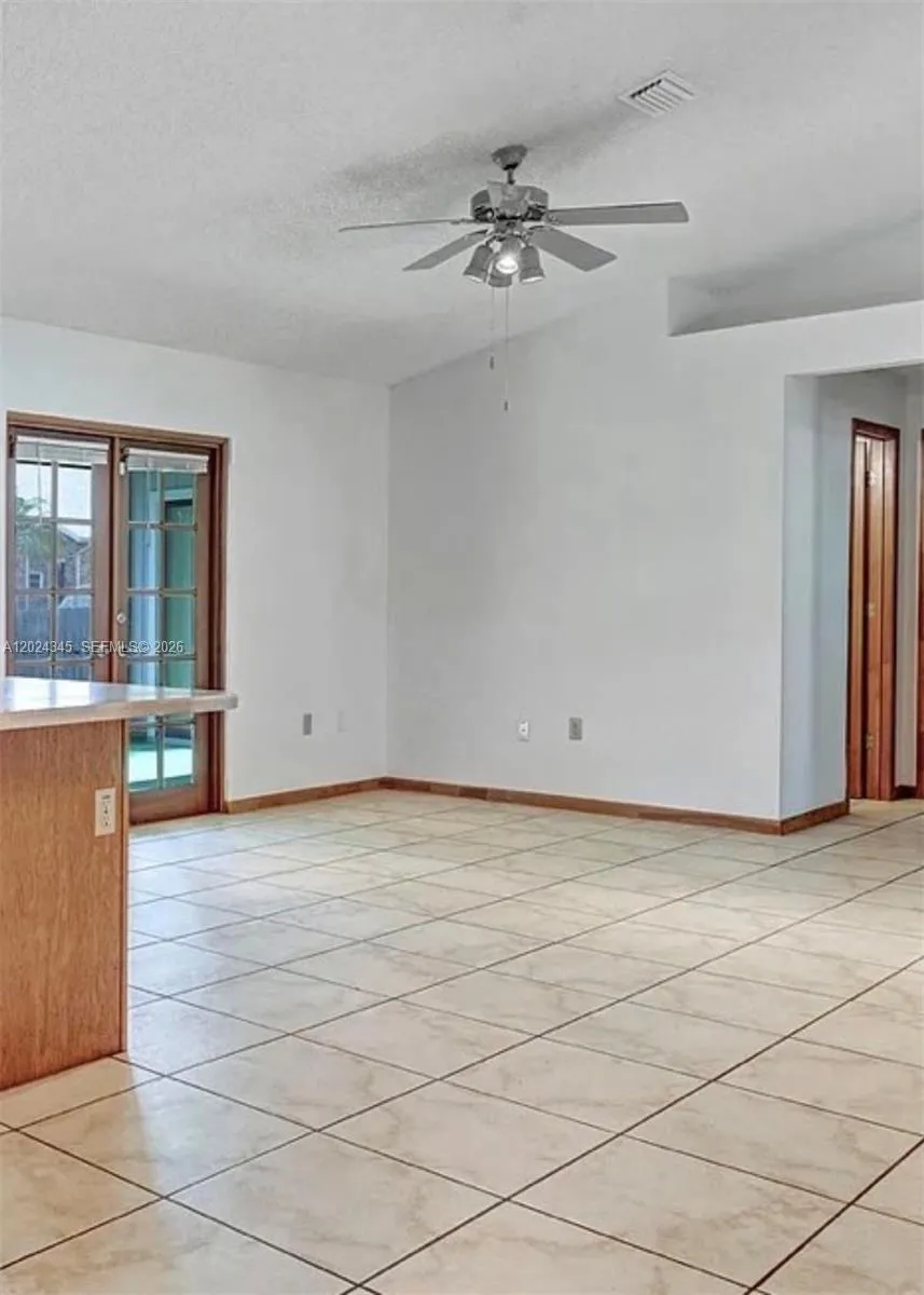 112 SE Vin Rose Cir Palm Bay, FL 32909