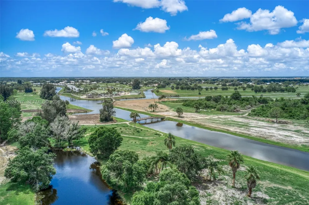 1613 Duane Palmer Sebring, FL 33876