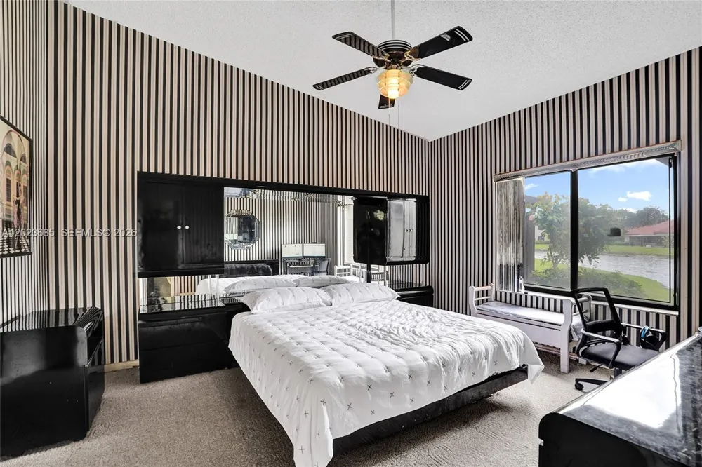 3273 W Inverrary Blvd W Lauderhill, FL 33319