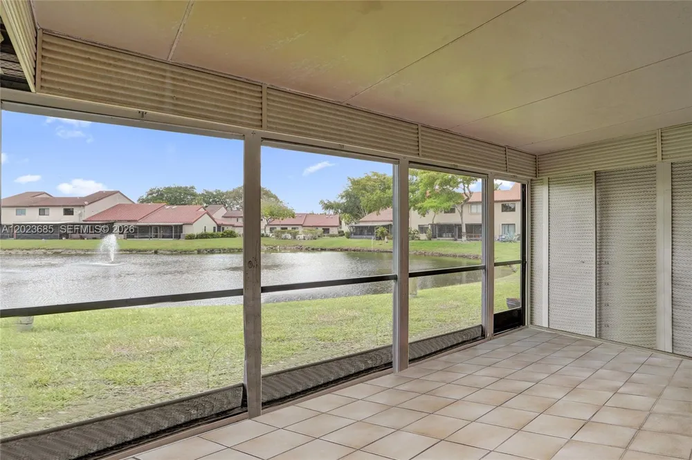 3273 W Inverrary Blvd W Lauderhill, FL 33319