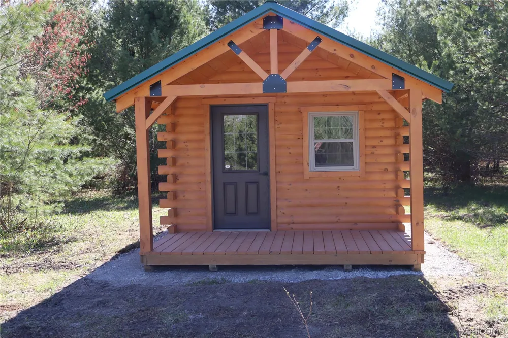 5575 E 26 Mile Road Pickford Township, MI 49774