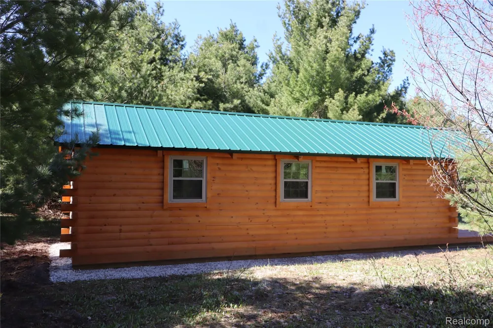 5575 E 26 Mile Road Pickford Township, MI 49774