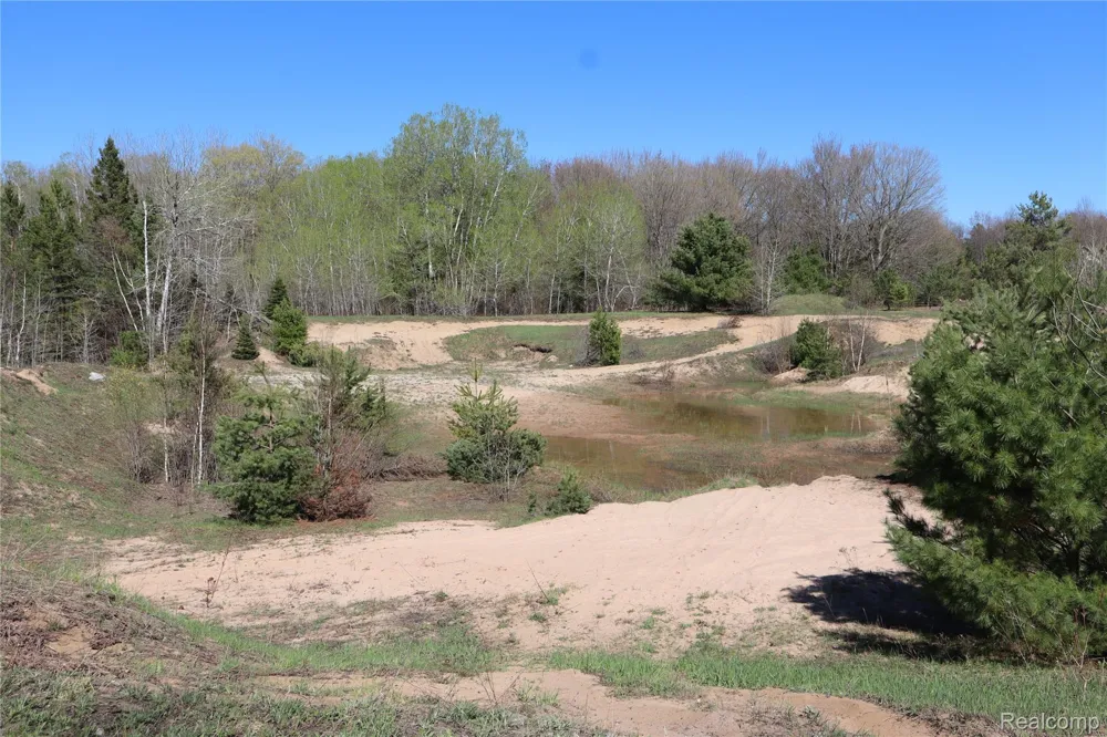 5575 E 26 Mile Road Pickford Township, MI 49774